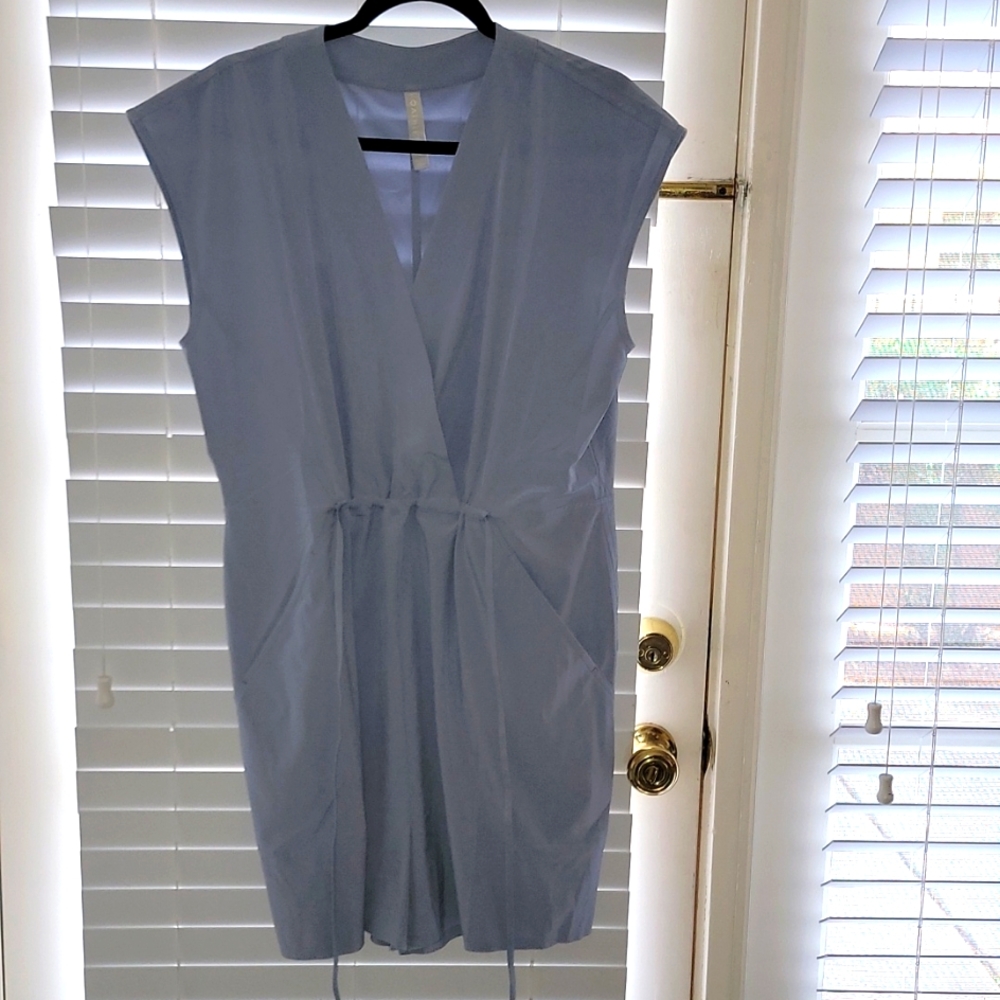 Athleta size Large Shorts (Jumper). Like new.